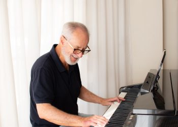 Adult piano lessons